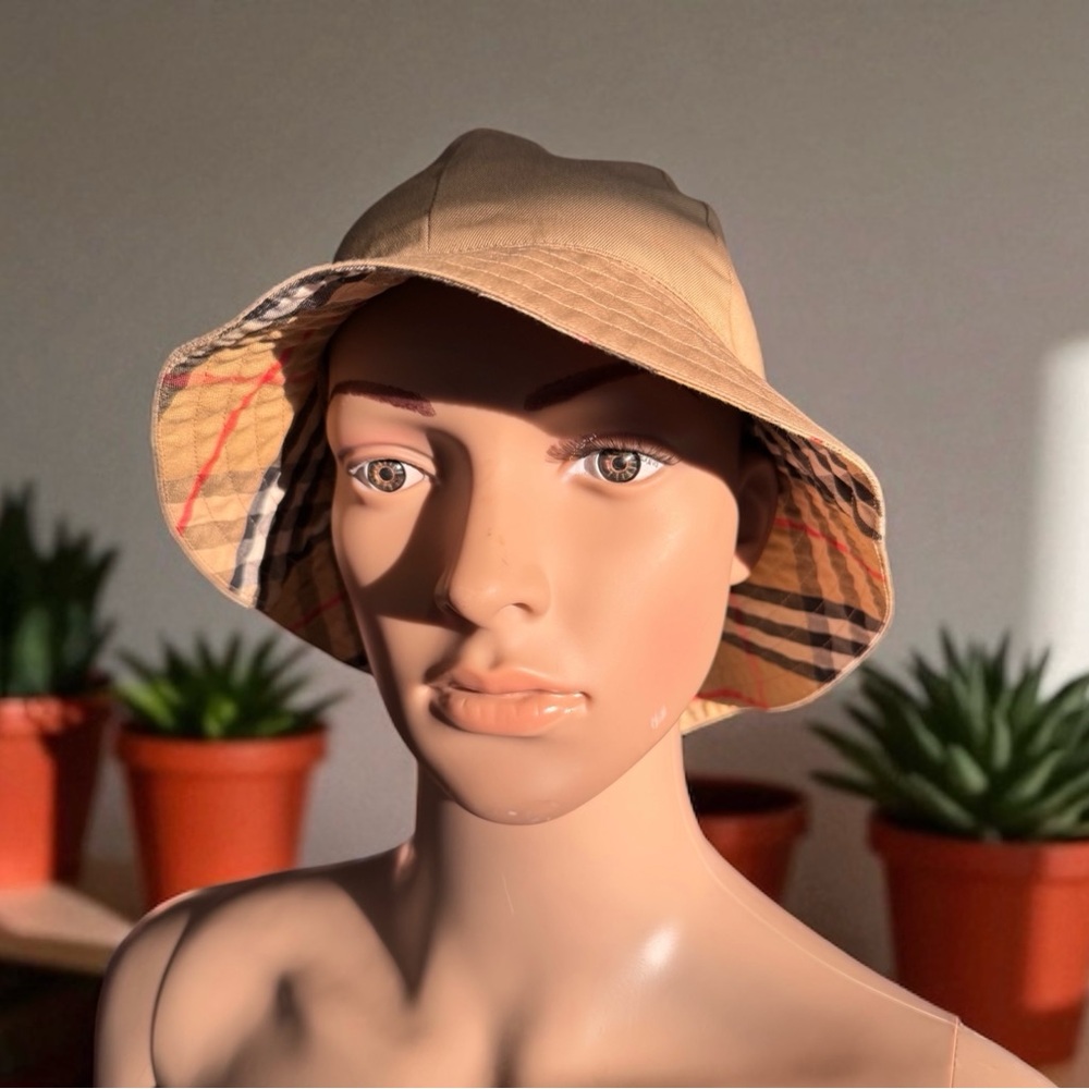 Vintage BURBERRY'S  Nova Check Bucket Hat Small